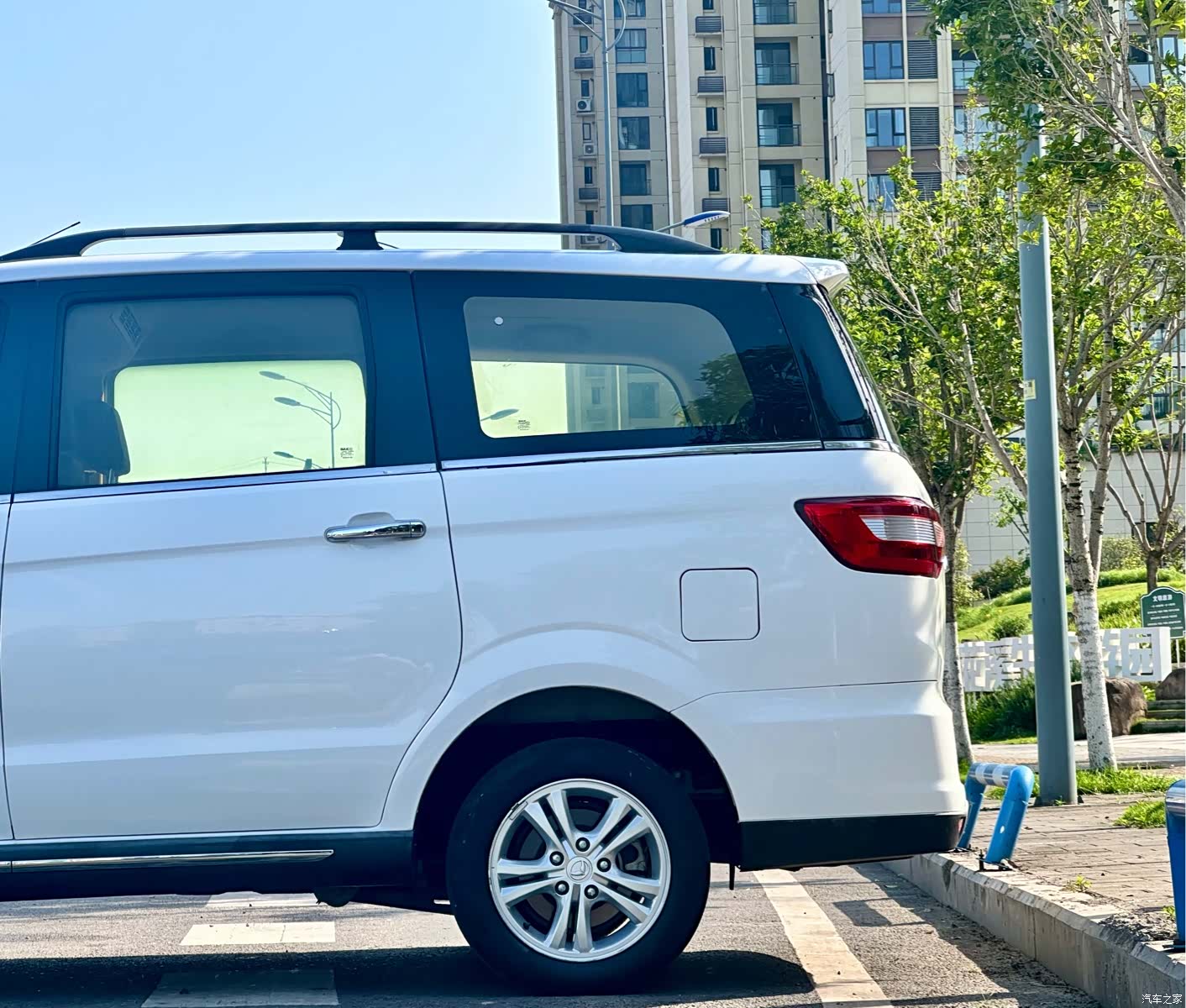 BAIC H2, 2016 9
