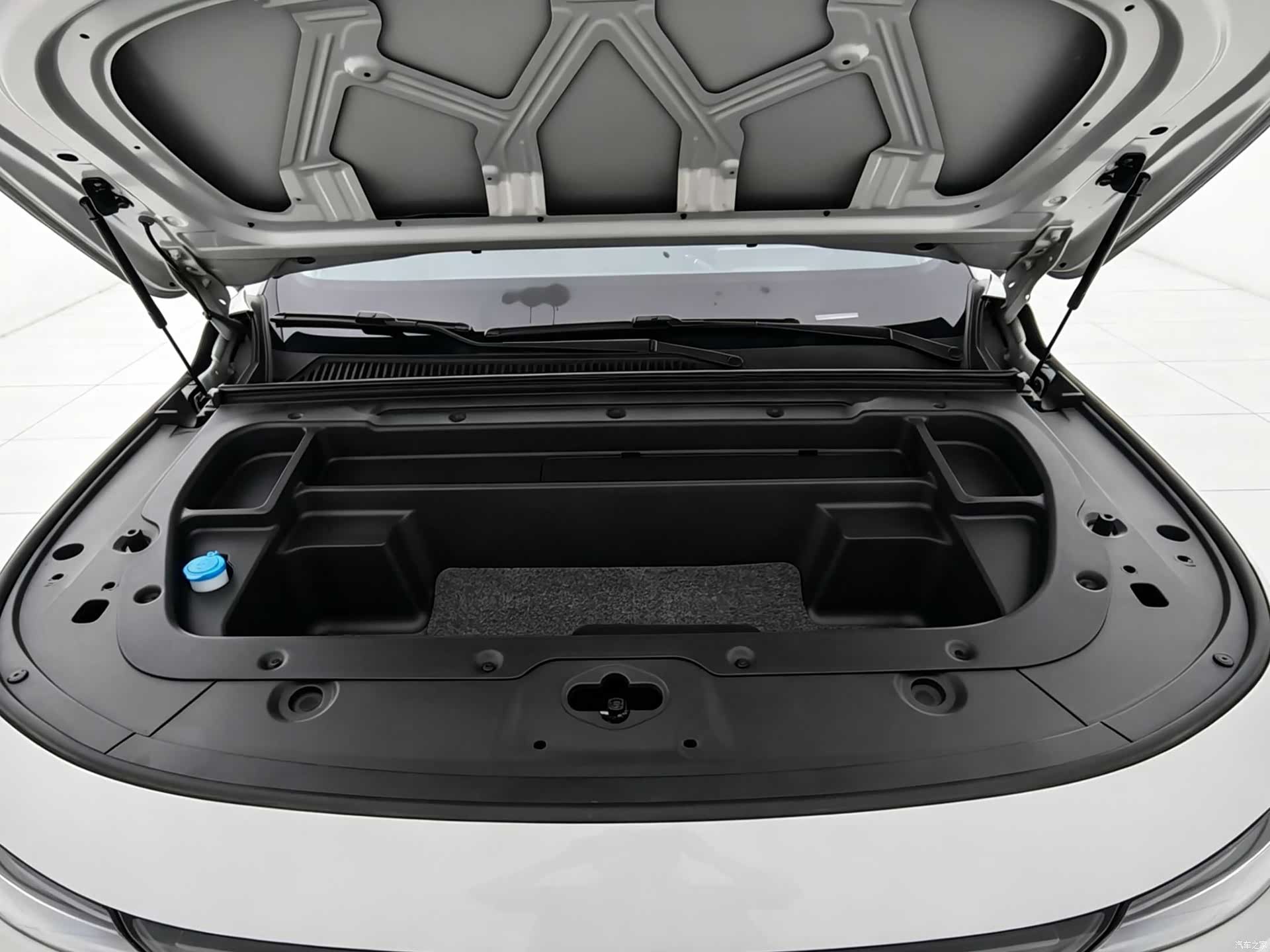 Leapmotor C10, 2024 19