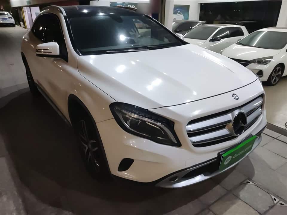 Mercedes-Benz GLA