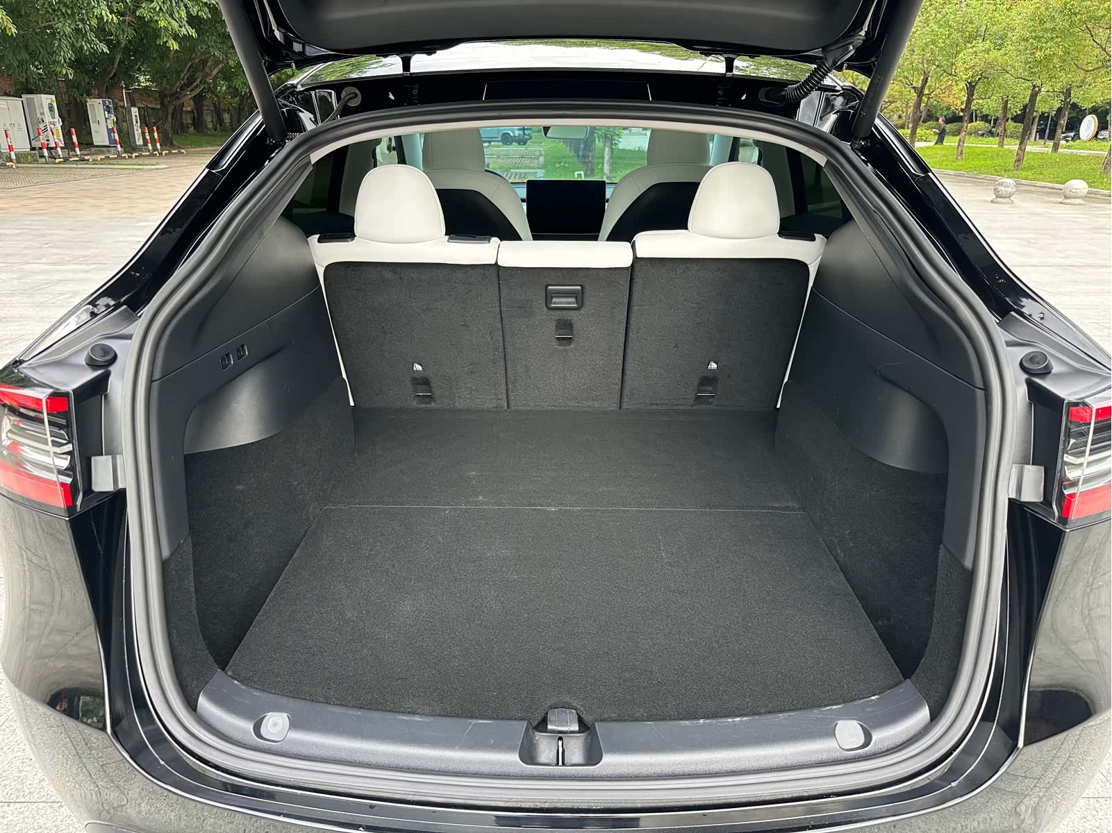 Tesla Model Y, 2021 17