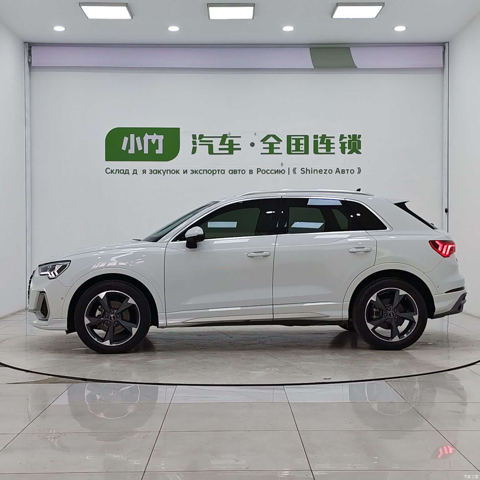Audi Q3, 2022 все фото