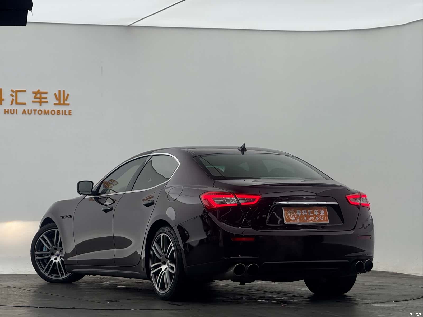 Maserati Ghibli, 2015 11