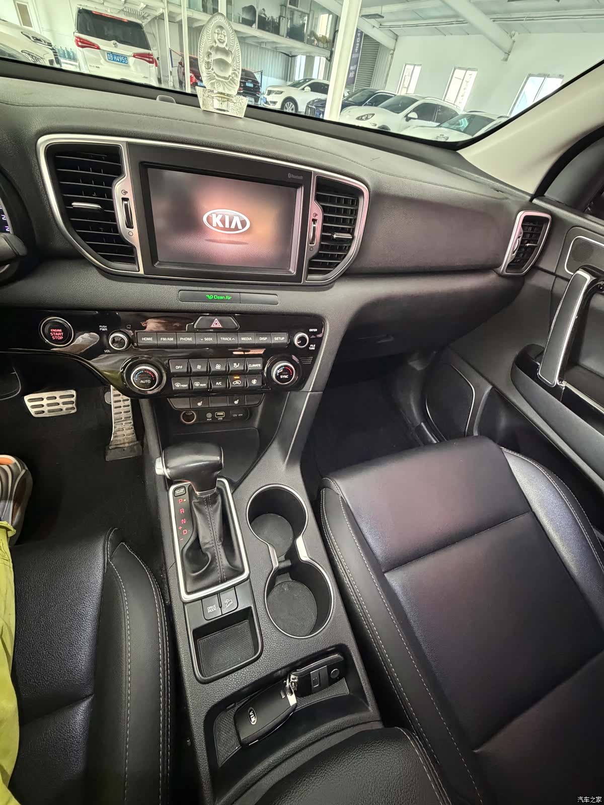 Kia KX5, 2017 10