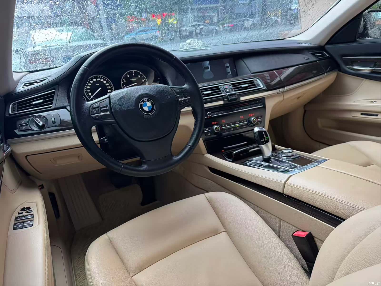 BMW 7 Series, 2011 13