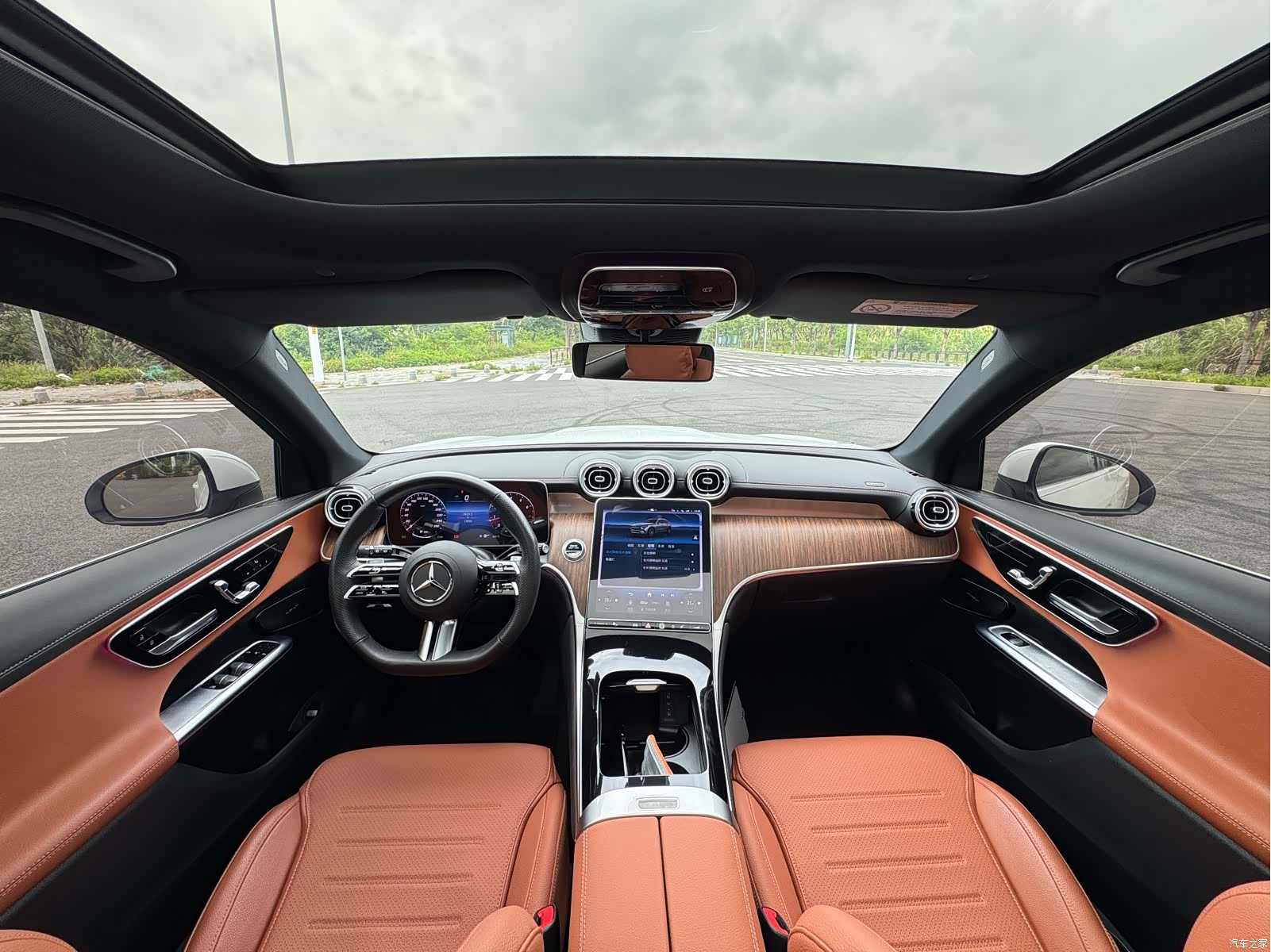 Mercedes-Benz GLC, 2024 10