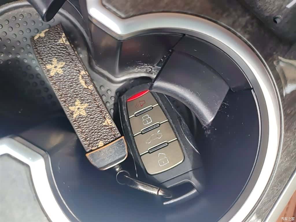 Haval H8, 2016 9