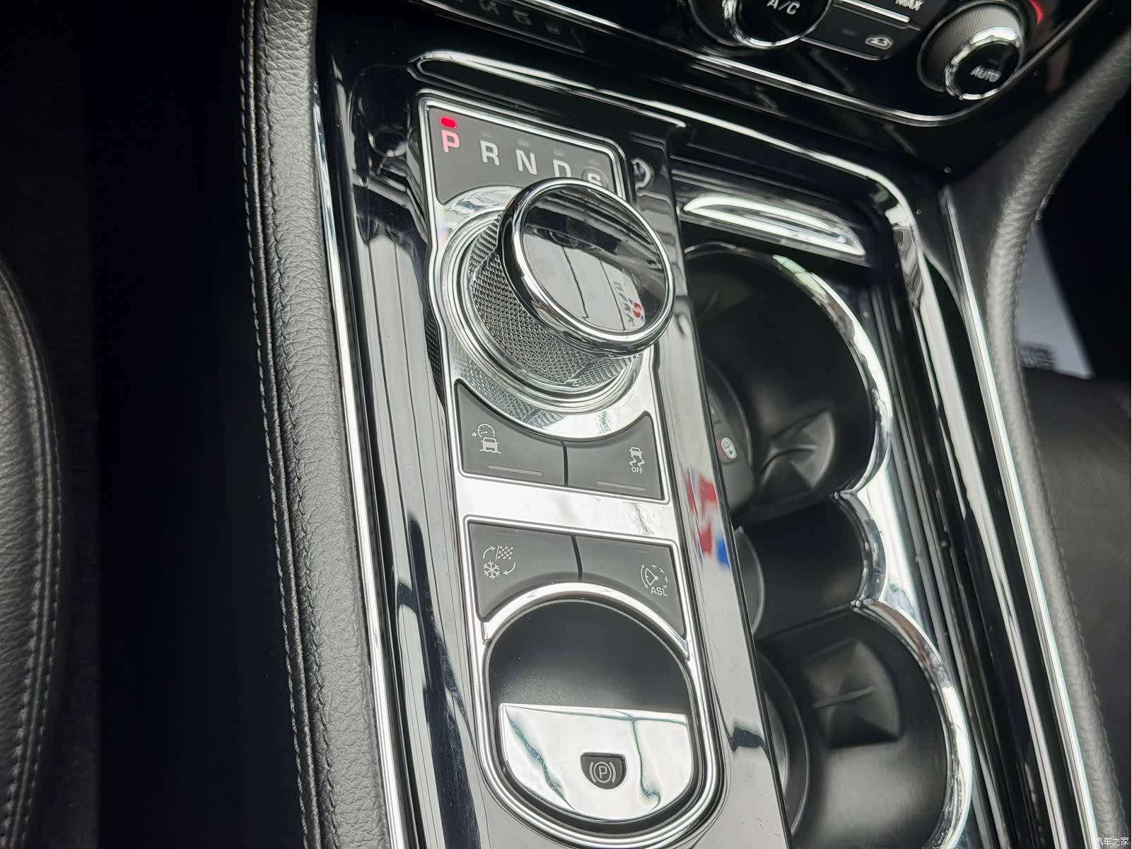 Jaguar XJ, 2019 16