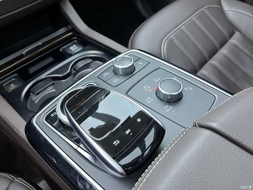 Mercedes-Benz GLS, 2018 20