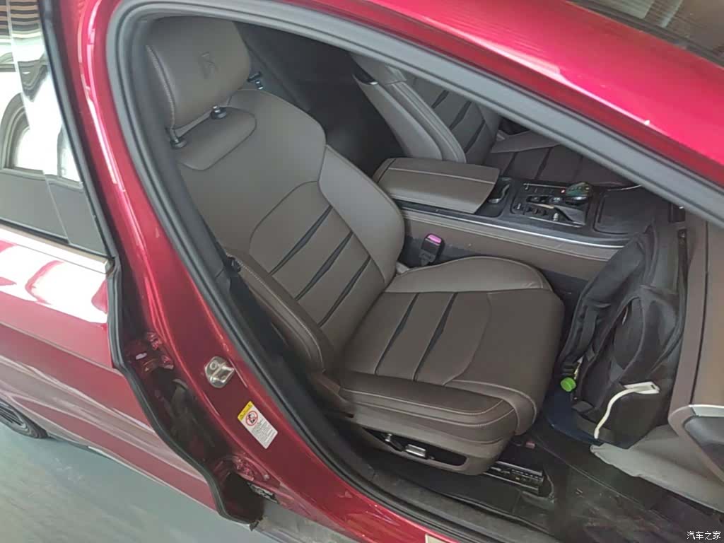 BYD Han, 2022 25
