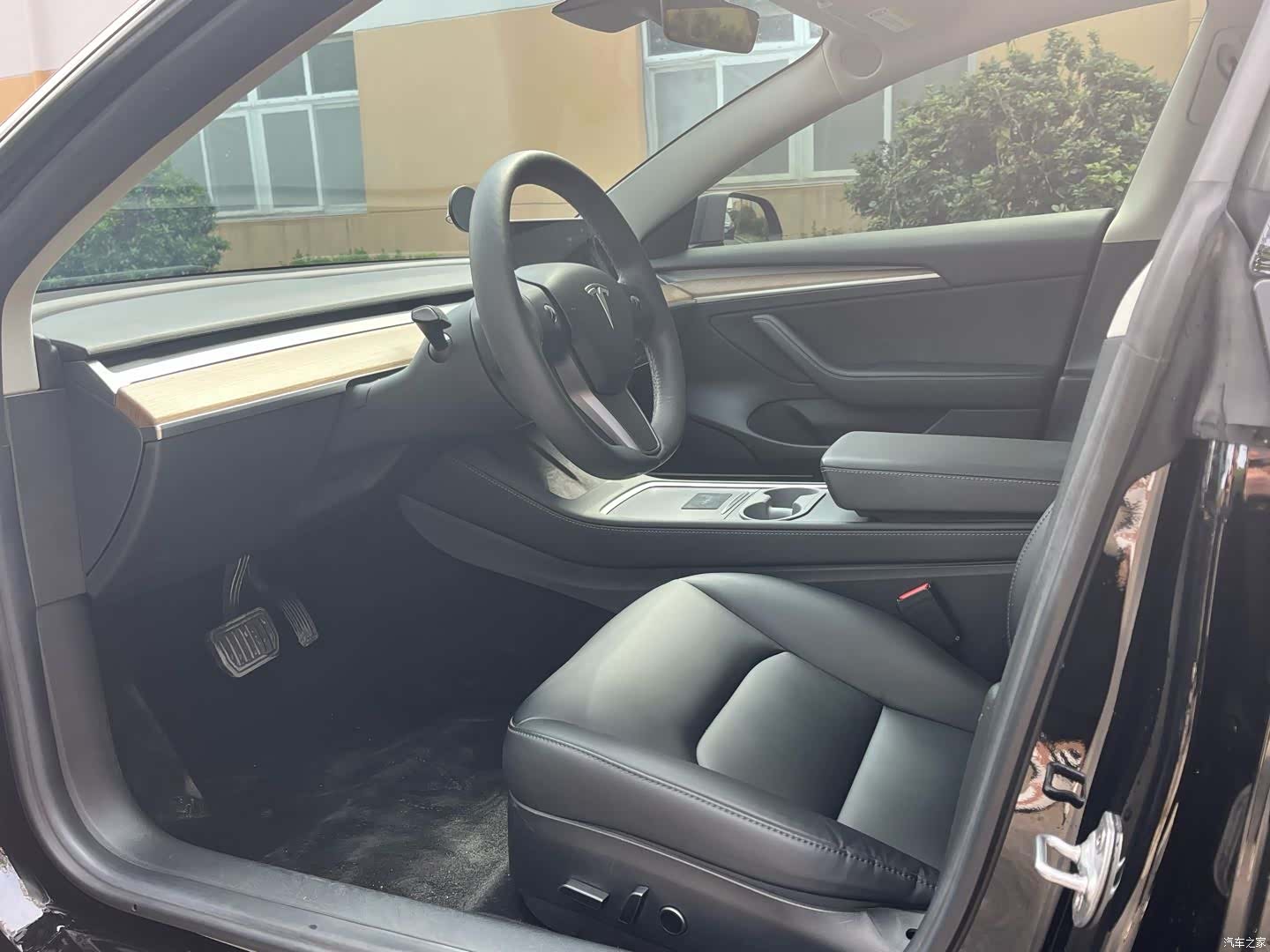 Tesla Model 3, 2021 4