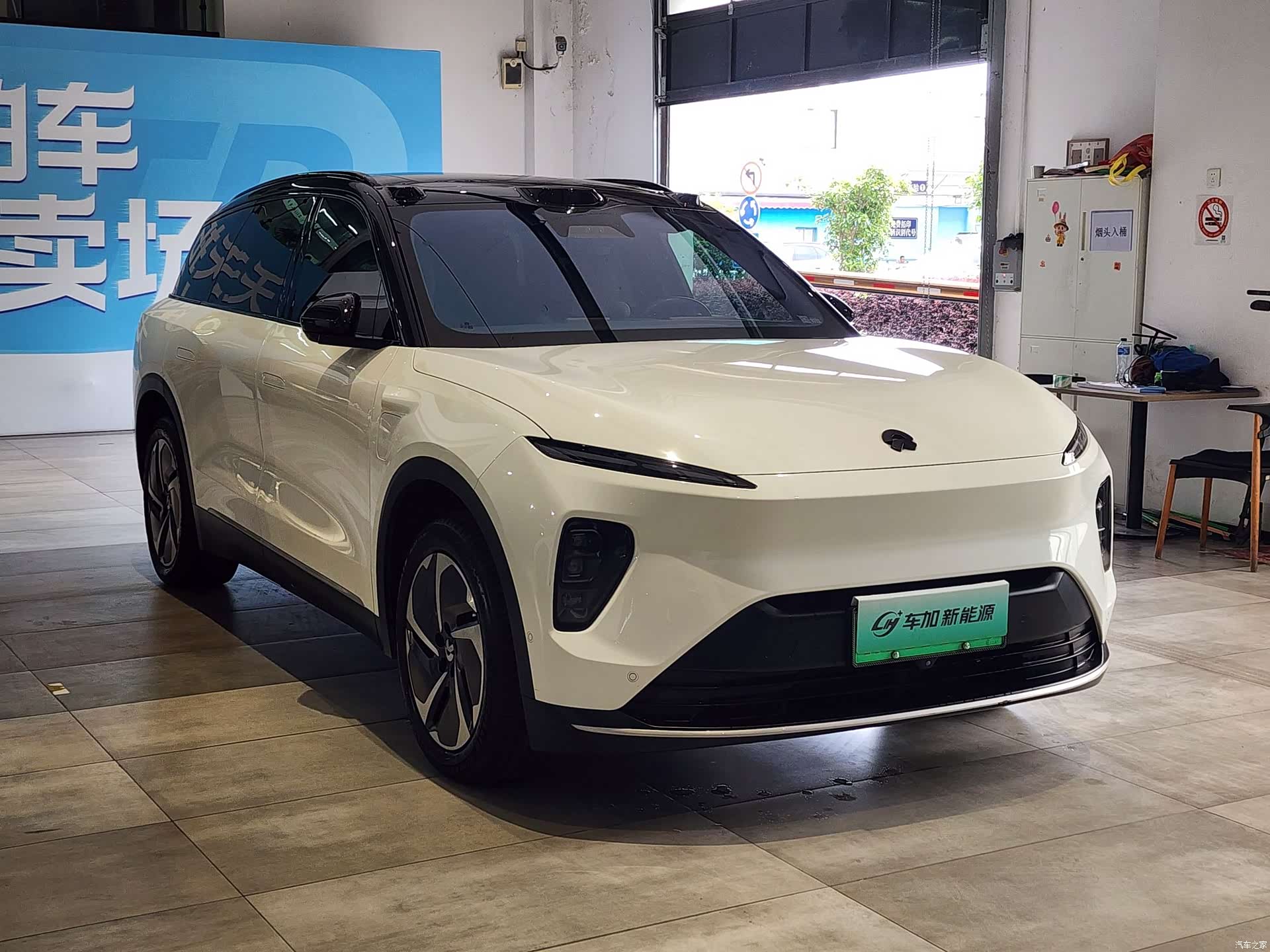 NIO ES8, 2023 3