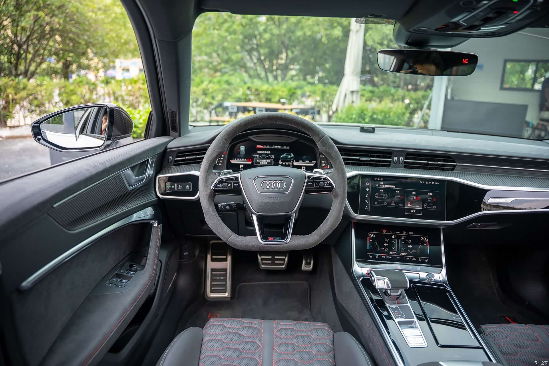 Audi RS, 2025 13