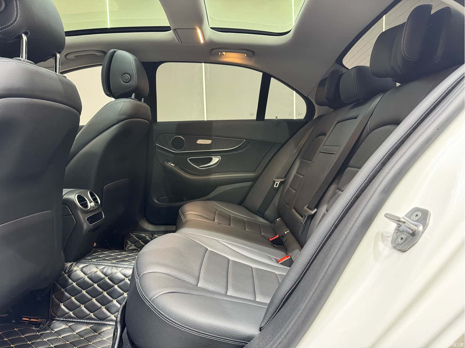 Mercedes-Benz C-Class, 2019 19