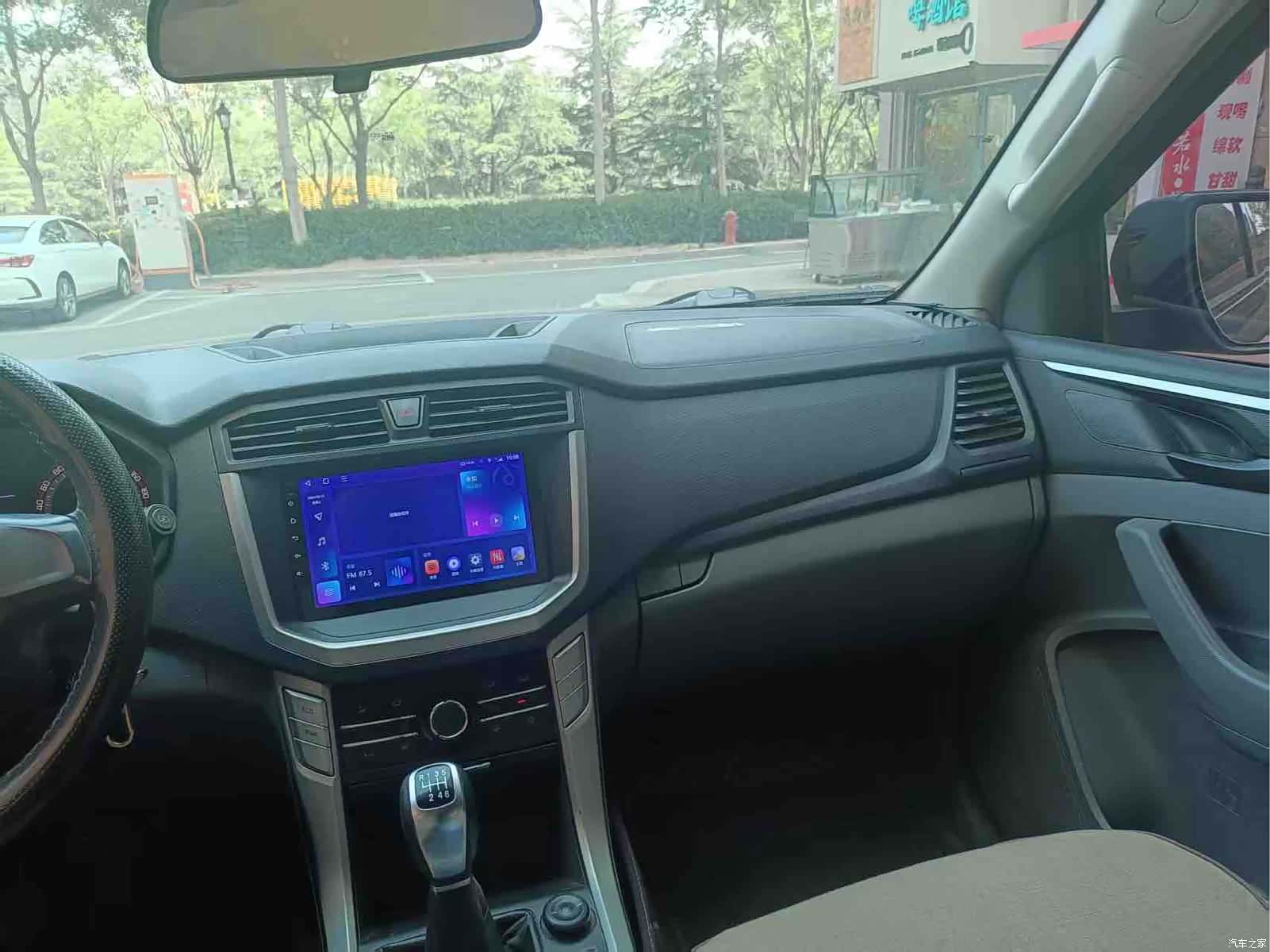 Maxus T60, 2017 8