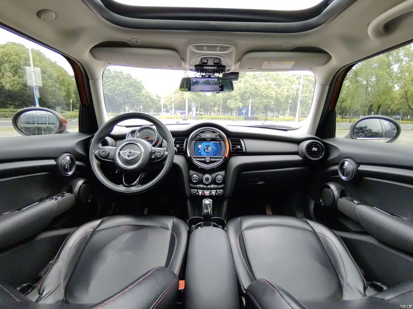 Mini ONE, 2018 19