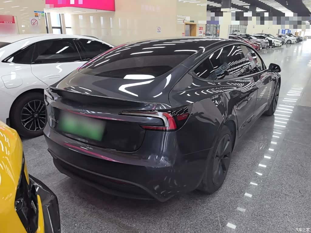Tesla Model 3, 2024 7