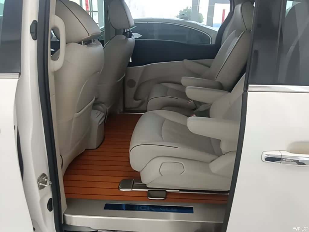 Buick GL8, 2021 17
