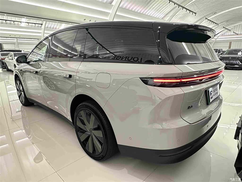 Li Auto i8, 2025 все фото