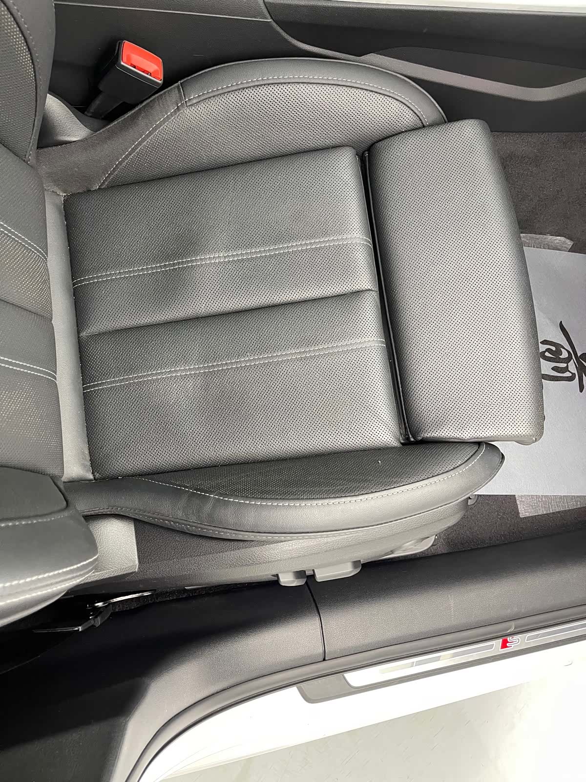 Audi A4L, 2021 28