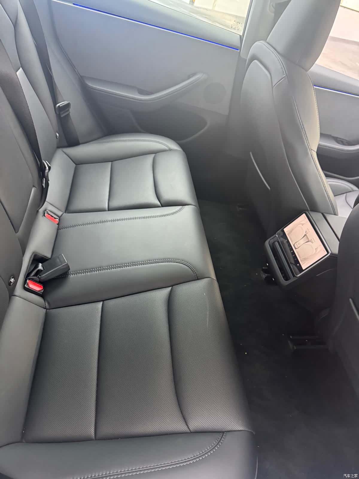 Tesla Model 3, 2024 8