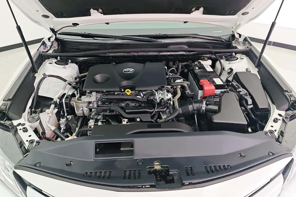 Toyota Camry, 2021 10