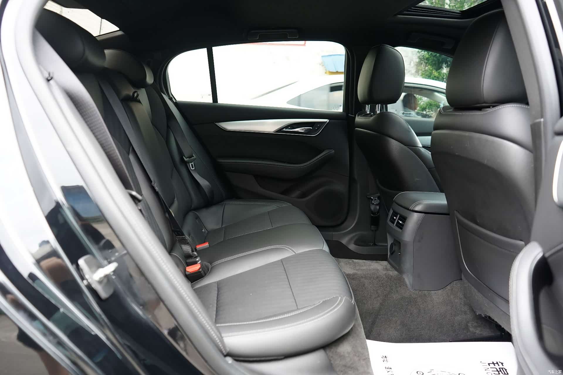 Cadillac CT5, 2022 11
