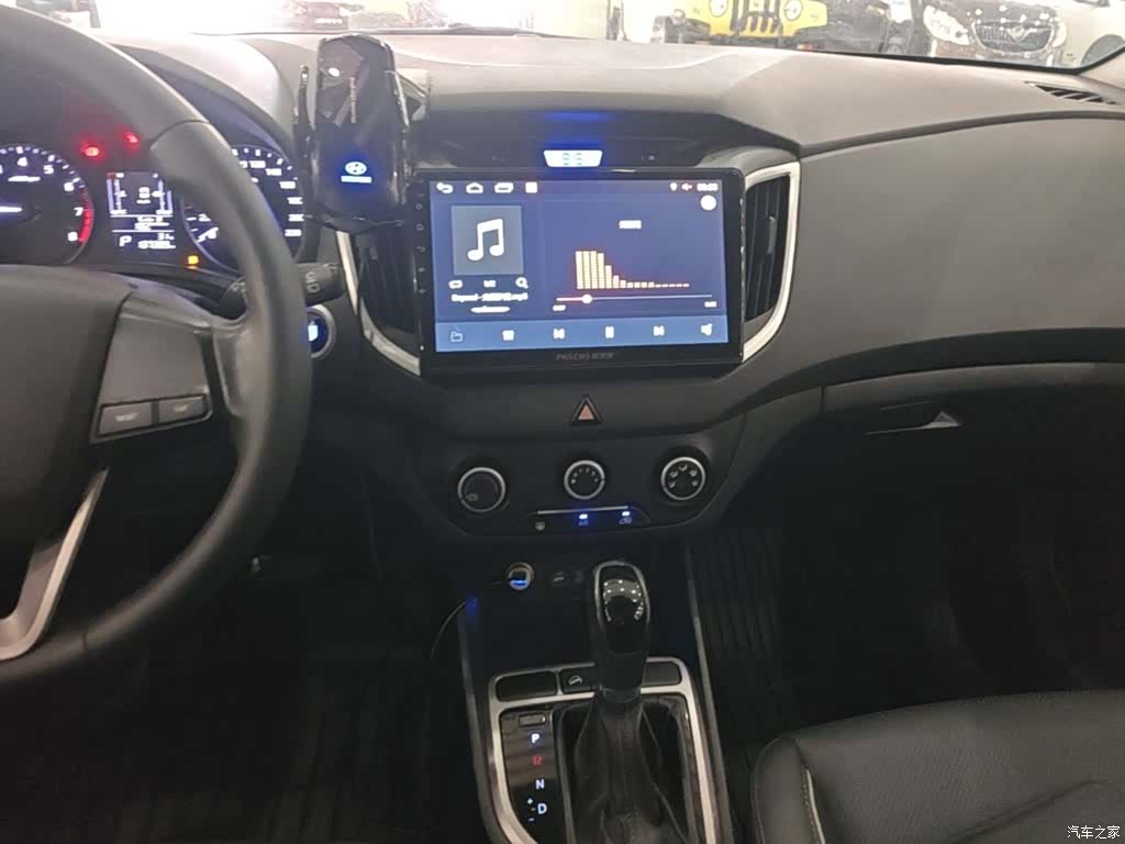 Hyundai ix25, 2016 13