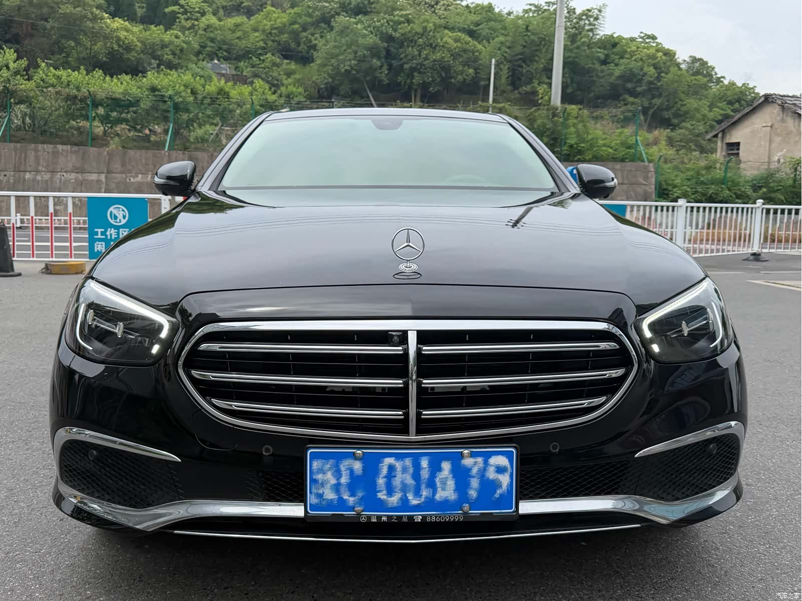 Mercedes-Benz E-Class, 2023 3