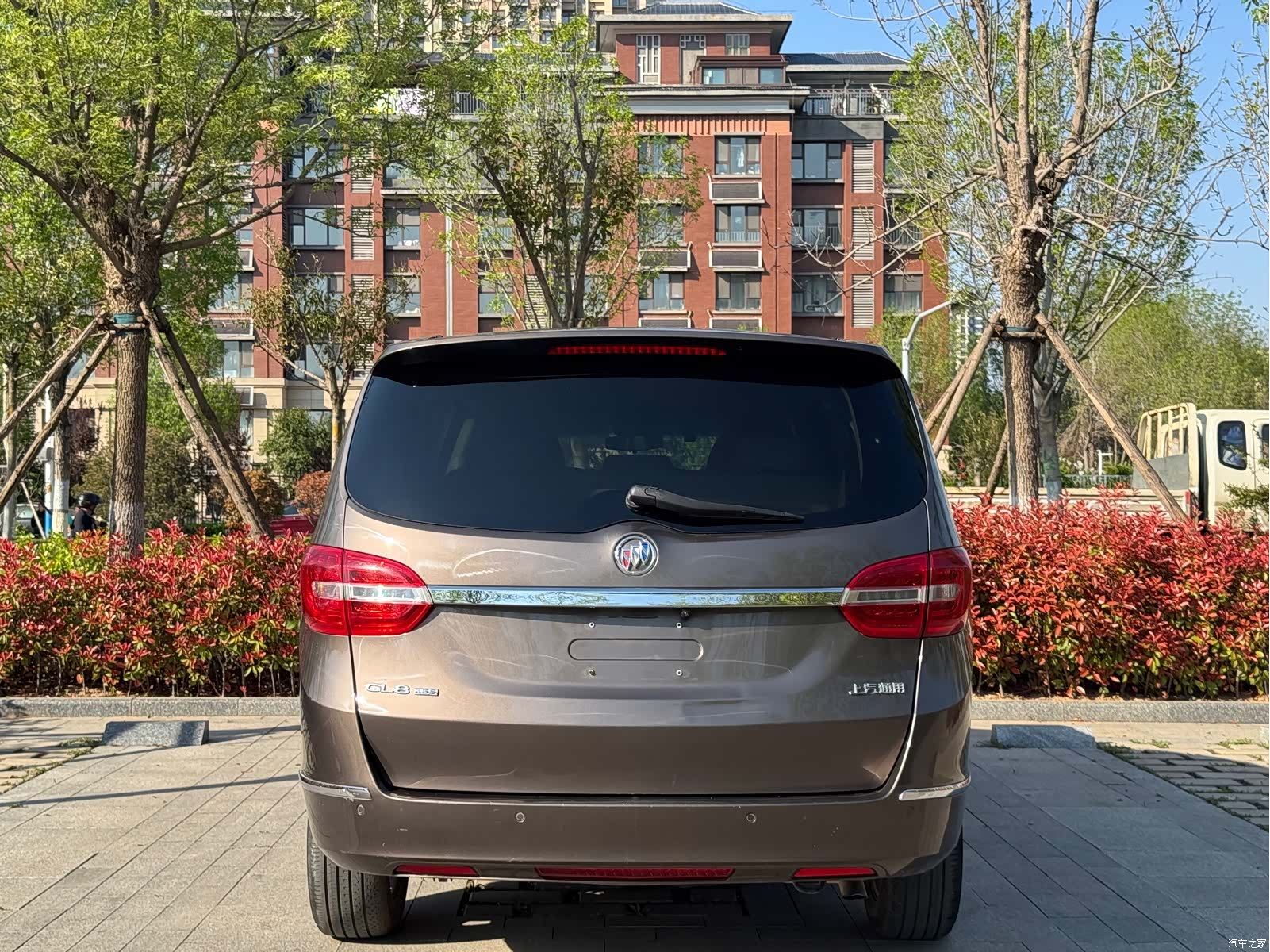 Buick GL8, 2018 13