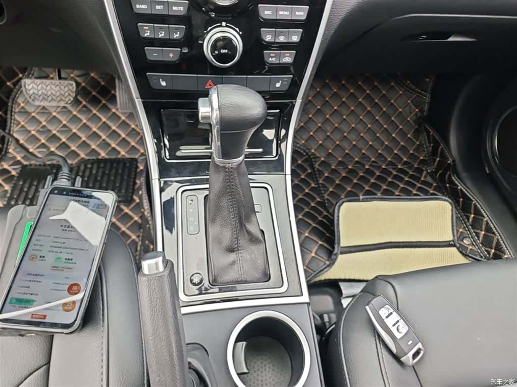 Haval H2, 2015 14