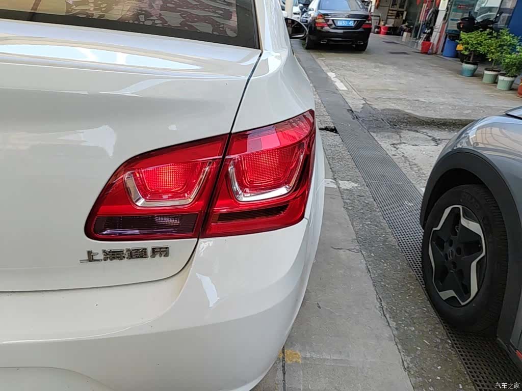 Chevrolet SL, 2015 8