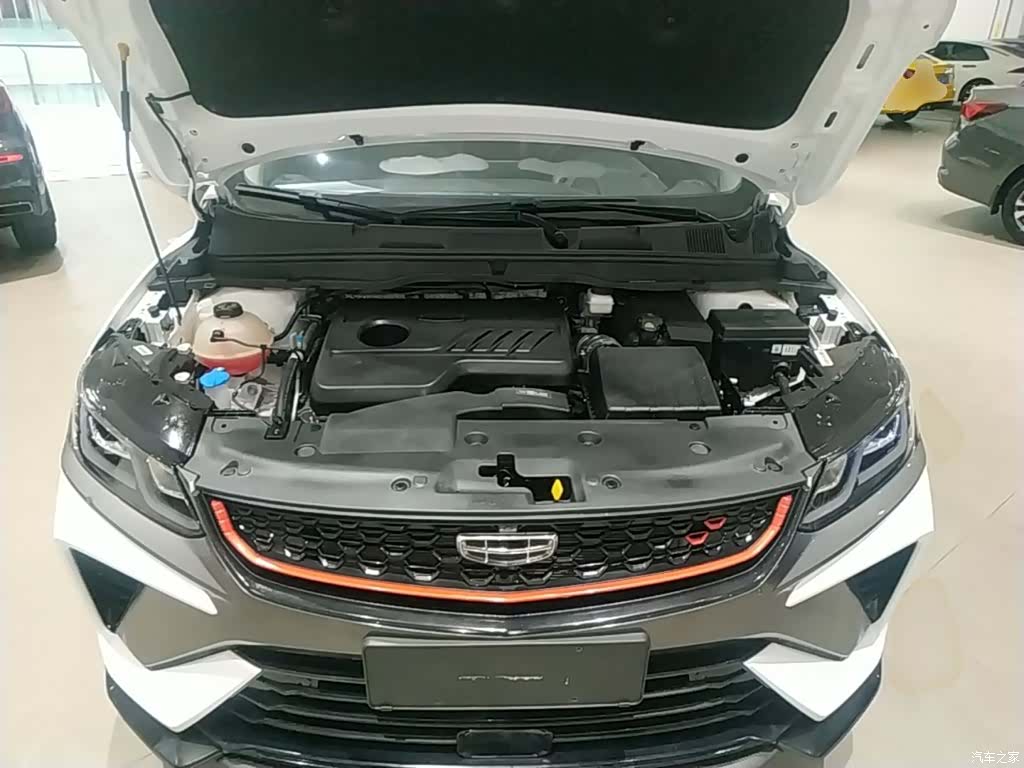 Geely Coolray, 2022 20