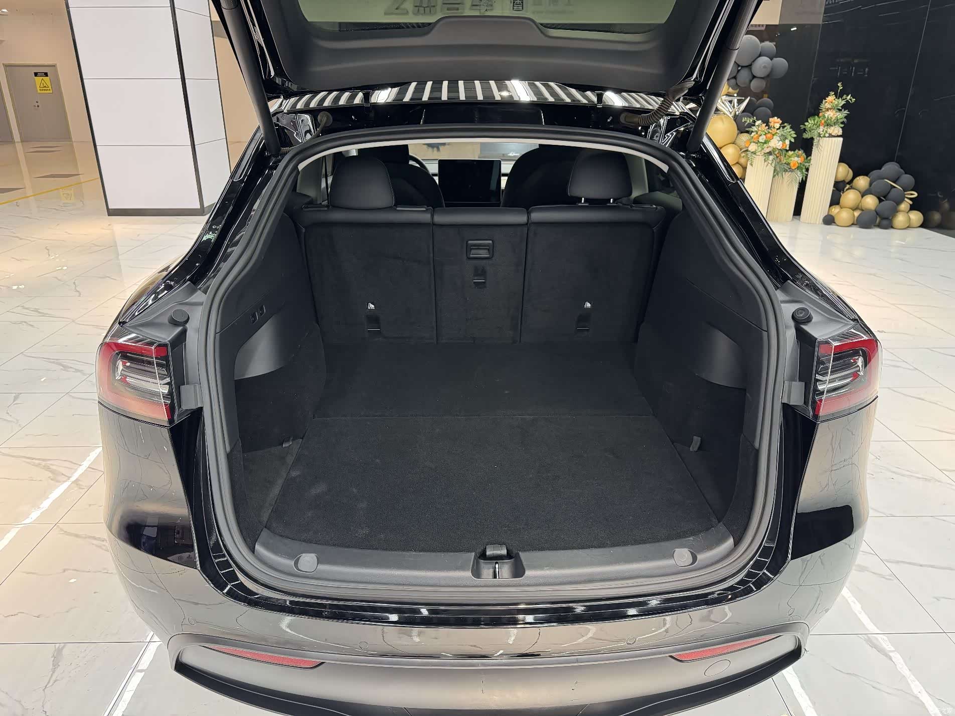 Tesla Model Y, 2021 14