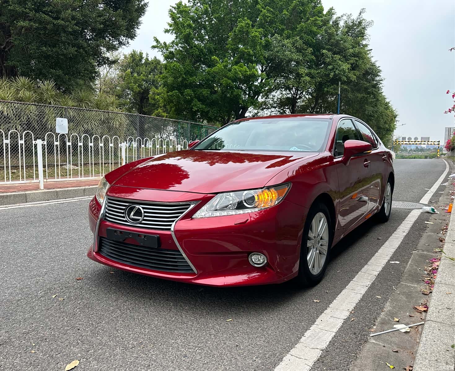 Lexus ES, 2014 1