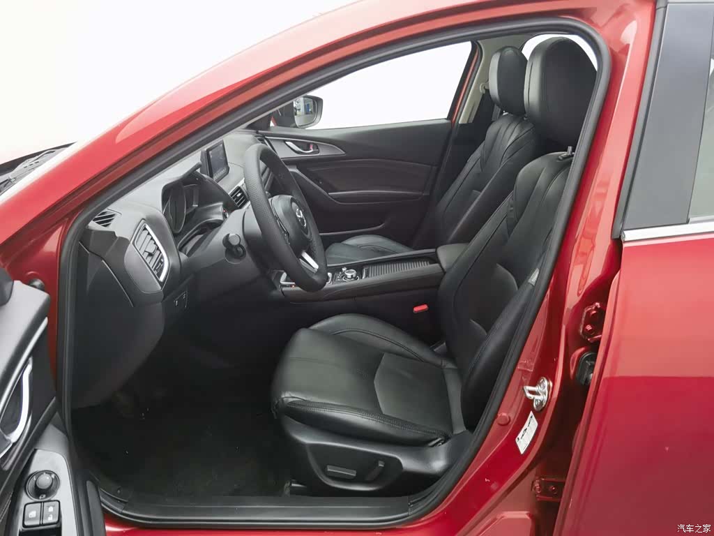 Mazda Mazda3, 2018 10