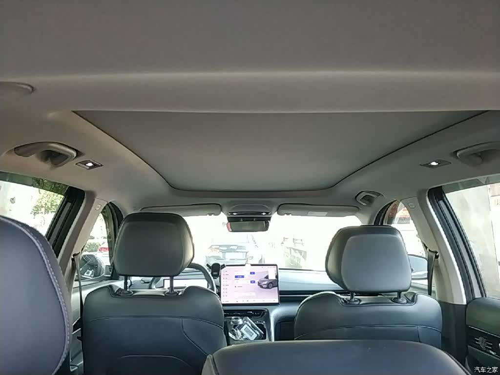 Geely Galaxy E5, 2024 18
