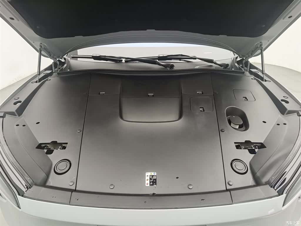 NIO ES6, 2024 6