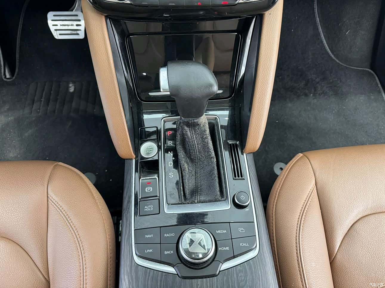 Borgward BX7, 2017 12
