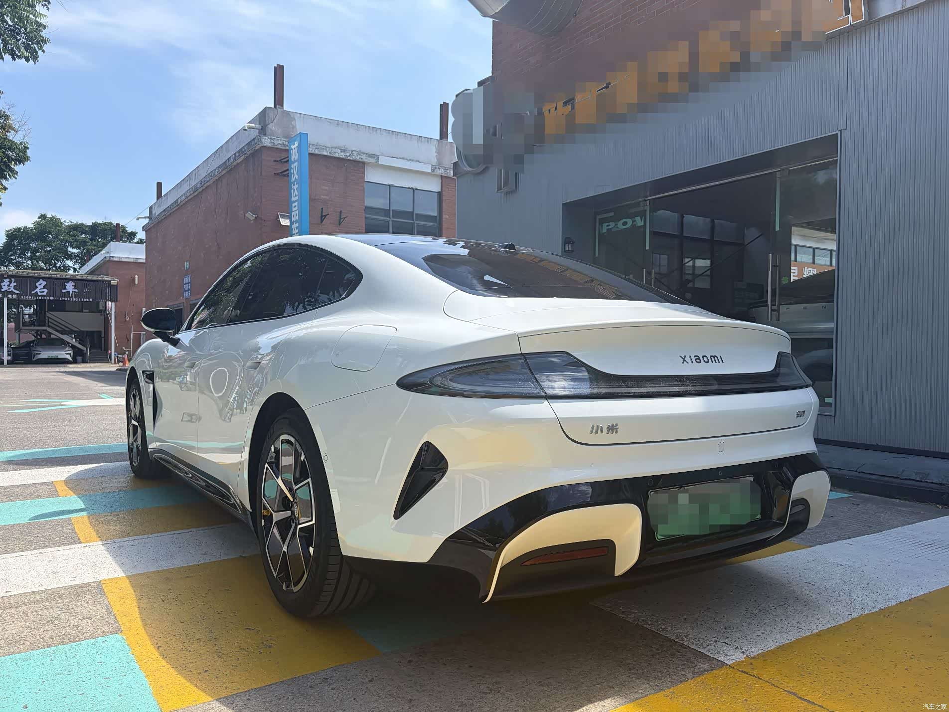 Xiaomi SU7, 2025 17