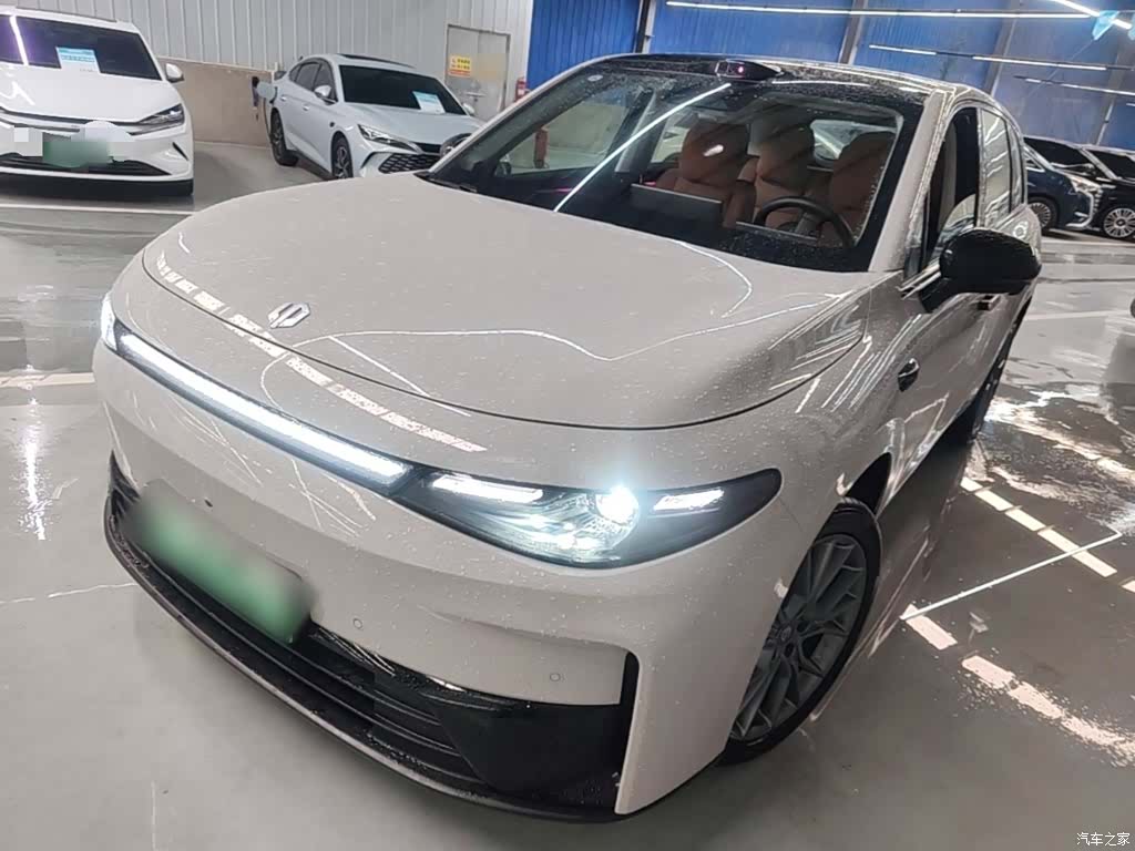Leapmotor C10, 2025 1
