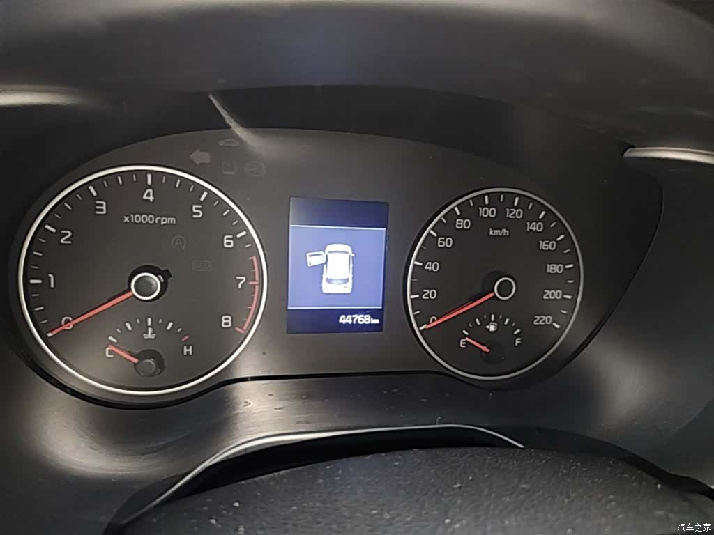 Kia KX, 2018 12