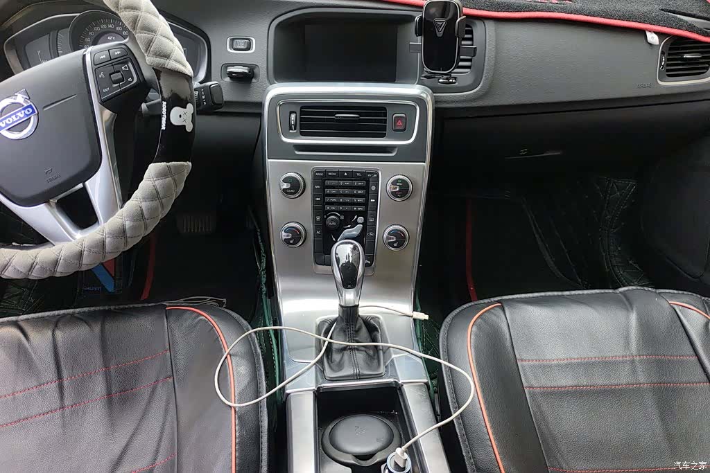 Volvo S60, 2015 16