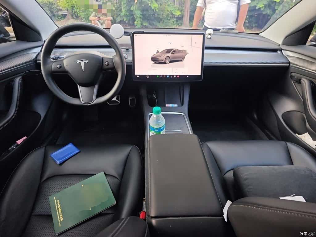Tesla Model 3, 2023 13