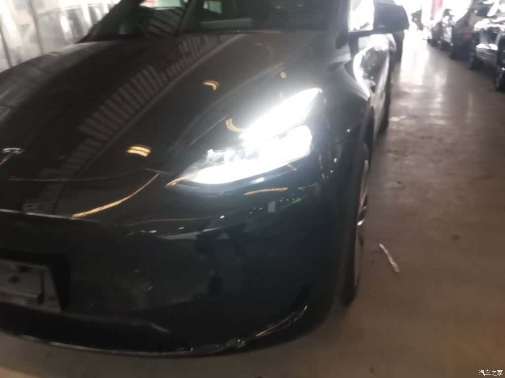 Tesla Model Y, 2023 24