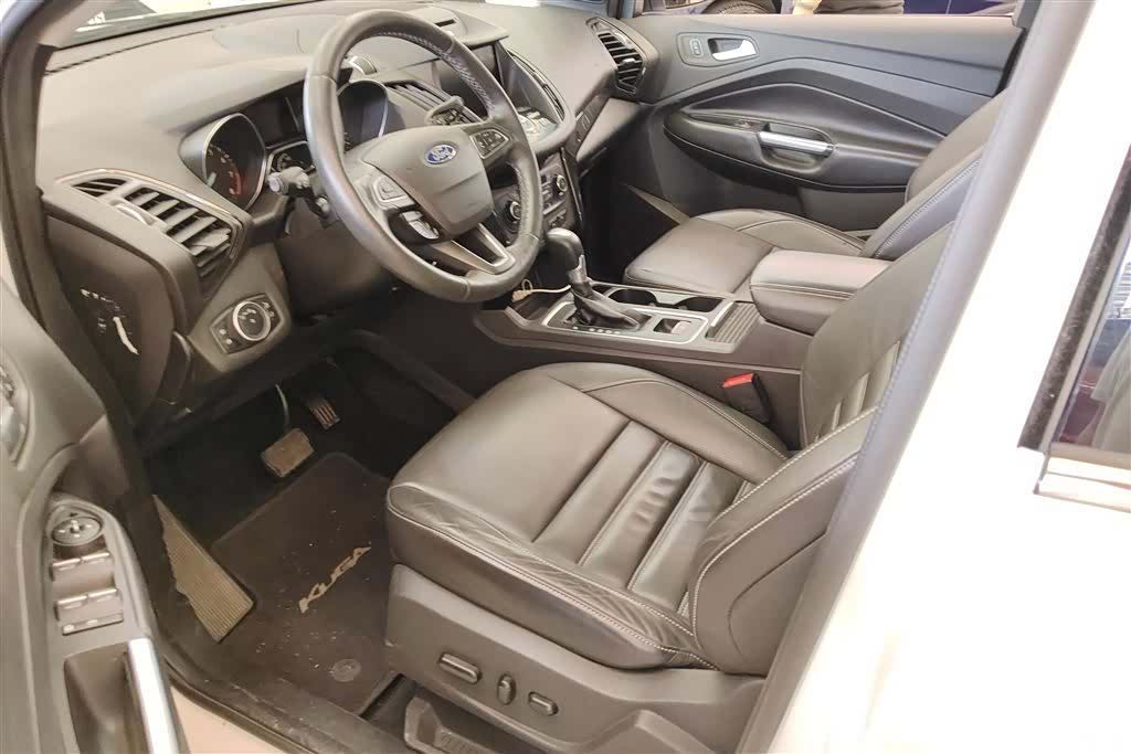 Ford Kuga, 2017 9