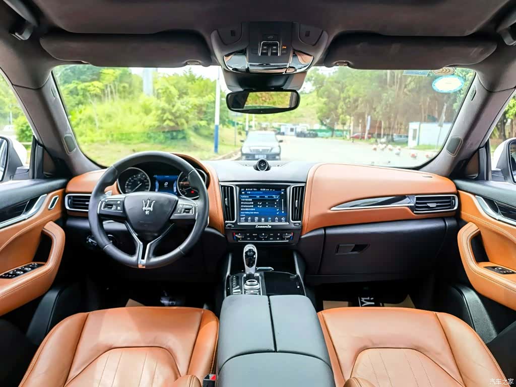 Maserati Levante, 2016 8