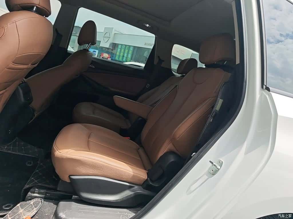 Buick GL6, 2021 17