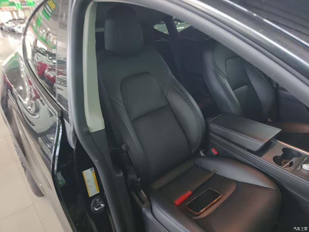 Tesla Model Y, 2022 25