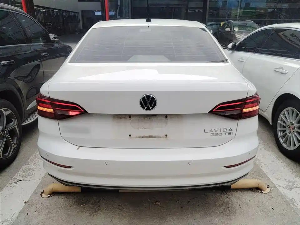 Volkswagen Lavida