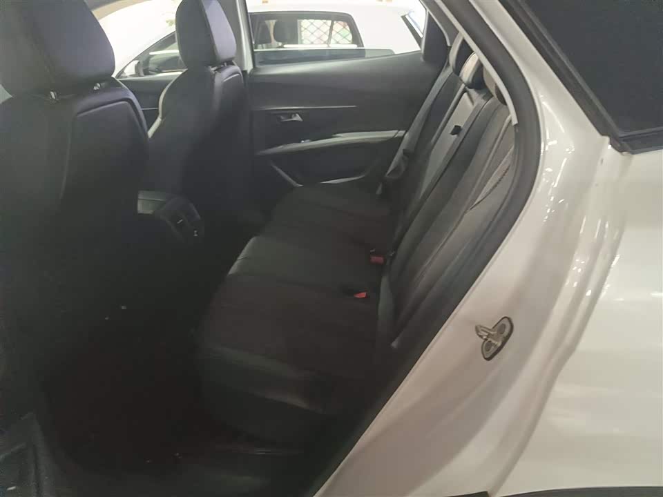 Peugeot 4008 Peugeot 4008